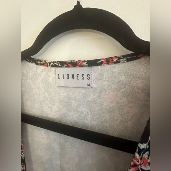 Puff Sleeve Floral Mini Dress | Lioness Tell Me Lies Mini Dress - Picture 4 of 8